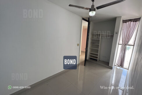 BOND - Emiliano 018